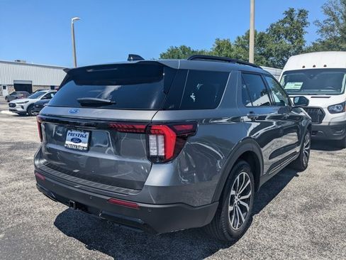 New 2025 Ford Explorer ST-Line image 5