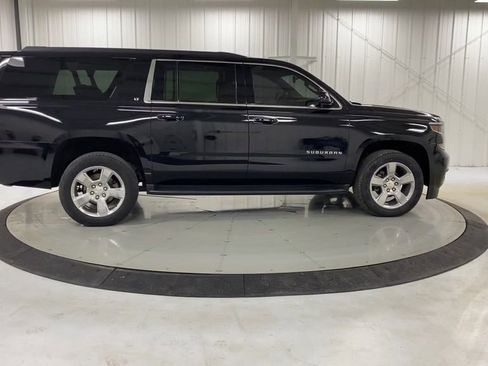 Used 2018 Chevrolet Suburban LT AWD/4WD image 9