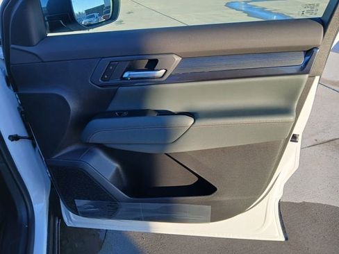 New 2026 GMC Terrain AT4 w/ Convenience Package III AWD/4WD image 15