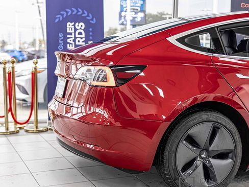 Used 2020 Tesla Model 3 Standard Range Plus RWD image 13