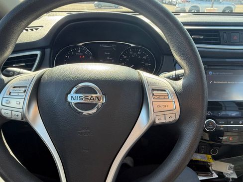 Used 2015 Nissan Rogue SV w/ SV Premium Package AWD/4WD image 20