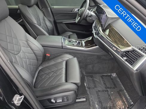 Used 2024 BMW X5 xDrive40i w/ M Sport Package AWD/4WD image 29