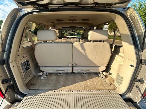 Used 2003 Toyota Land Cruiser image 11