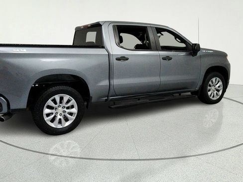 Used 2019 Chevrolet Silverado 1500 Custom w/ Custom Value Package AWD/4WD image 5