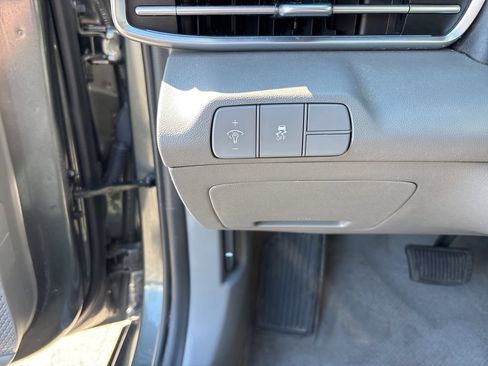 Certified 2024 Hyundai Elantra SEL FWD image 20