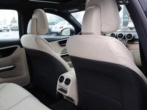 Used 2023 Mercedes-Benz C 300 4MATIC Sedan image 24