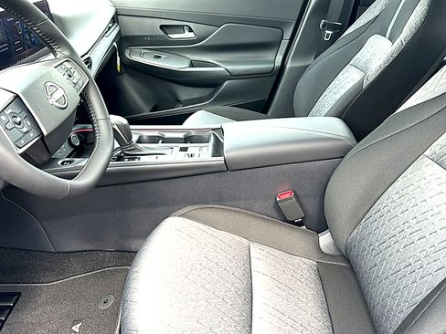 New 2026 Nissan Sentra SV w/ SV Convenience Package image 10