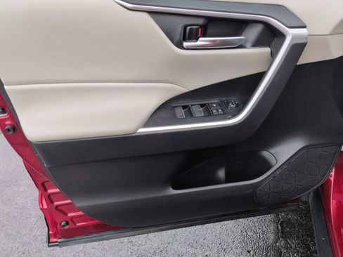 Certified 2023 Toyota RAV4 XLE AWD/4WD image 10