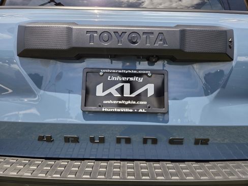 Used 2025 Toyota 4Runner TRD Off-Road Premium AWD/4WD image 43