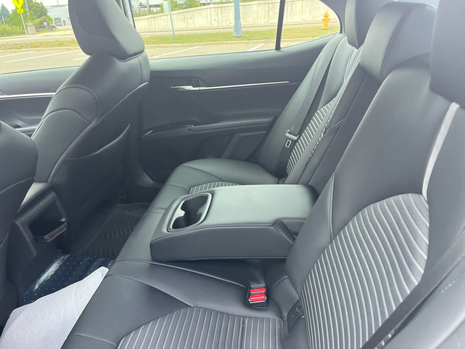 Certified 2020 Toyota Camry SE AWD/4WD image 10