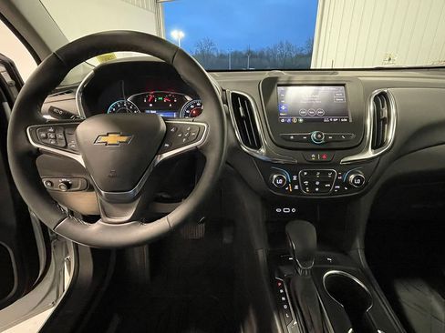 Used 2024 Chevrolet Equinox LT AWD/4WD image 38