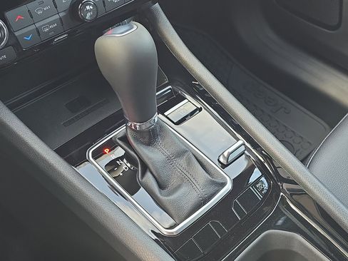 New 2026 Jeep Compass Latitude w/ Quick Order Package 29K image 18