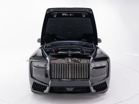 Certified 2026 Rolls-Royce Cullinan Black Badge AWD/4WD image 52