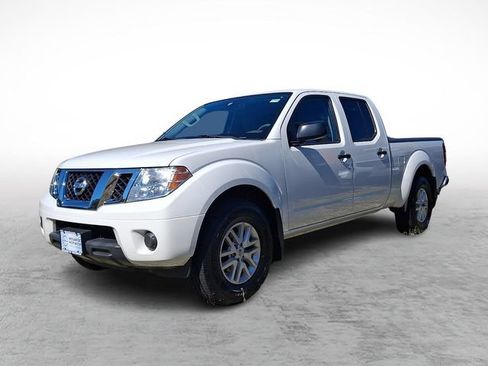 Used 2019 Nissan Frontier SV AWD/4WD image 3
