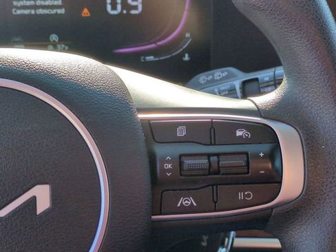 Used 2024 Kia Sportage LX image 17