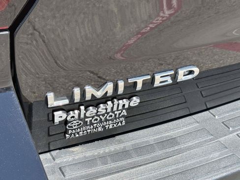 Used 2024 Ford Expedition Limited RWD image 8