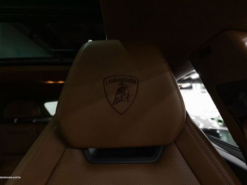 New 2025 Lamborghini Urus SE image 36