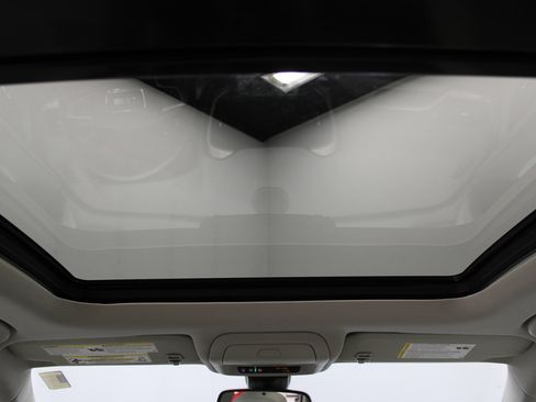 Used 2020 GMC Terrain Denali w/ Denali Premium Package image 17