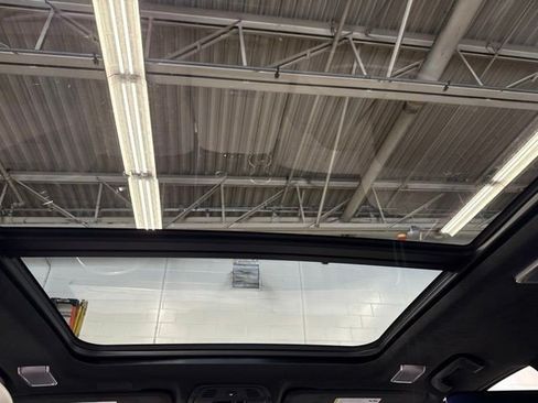Certified 2025 Cadillac Escalade V w/ LPO, ONYX Package AWD/4WD image 25