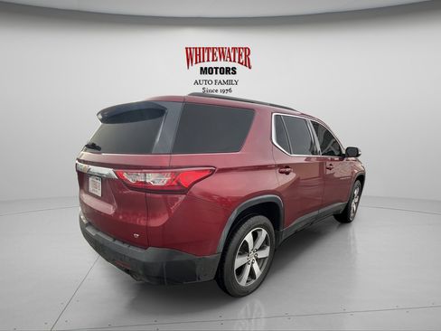 Used 2021 Chevrolet Traverse LT w/ LT Premium Package image 6