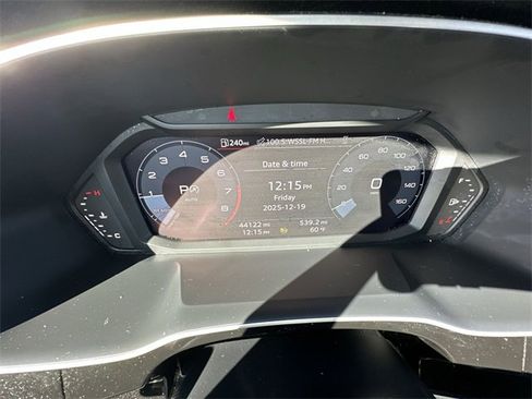 Used 2024 Audi Q3 2.0T Premium image 10