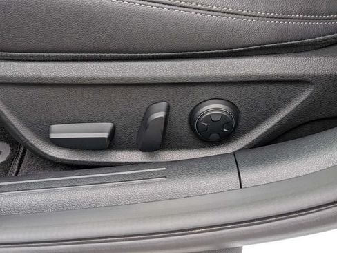 Used 2026 Genesis G70 2.5T RWD image 21
