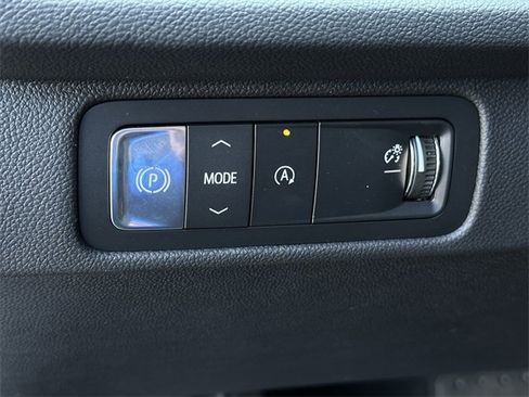 New 2026 Chevrolet Traverse High Country image 18