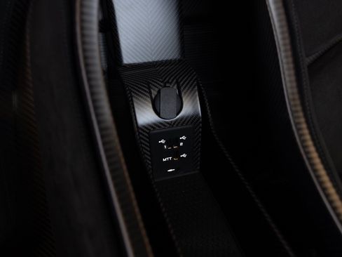 Used 2020 McLaren 620R RWD image 66