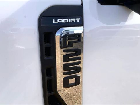 New 2026 Ford F250 Lariat w/ Lariat Premium Package AWD/4WD image 15