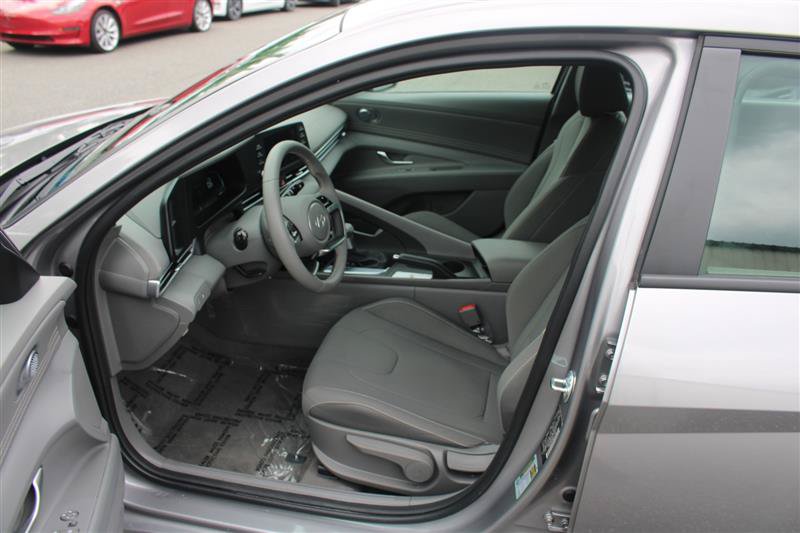 Used 2026 Hyundai Elantra Sport FWD image 10
