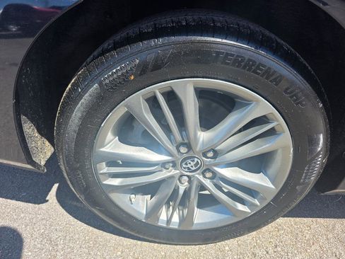 Used 2017 Toyota Camry SE FWD image 20