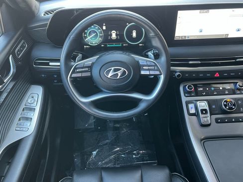 Used 2025 Hyundai Palisade Calligraphy image 15