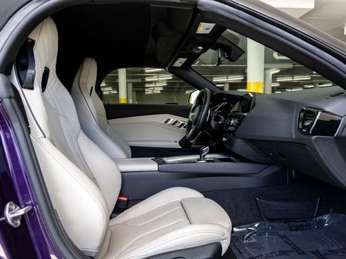 Certified 2023 BMW Z4 M40i w/ Premium Package RWD image 25