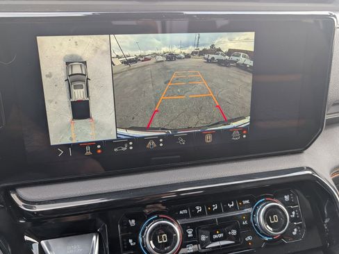 Used 2025 GMC Sierra 1500 AT4 w/ AT4 Premium Package image 19