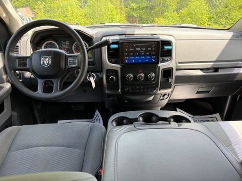 Used 2017 RAM 3500 SLT w/ Snow Chief Group AWD/4WD image 12