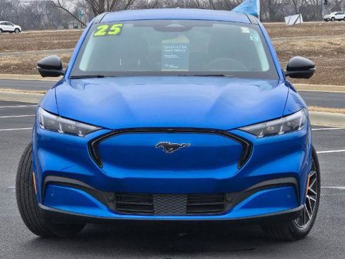 Certified 2025 Ford Mustang Mach-E Premium image 3