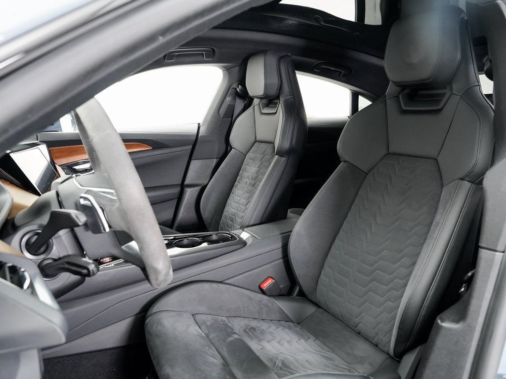 Used 2022 Audi e-tron GT Premium Plus AWD/4WD image 5