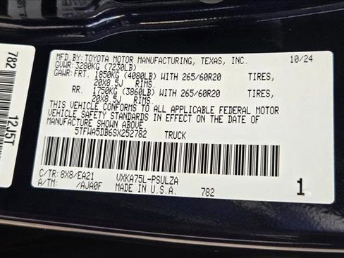 Used 2025 Toyota Tundra Limited image 23