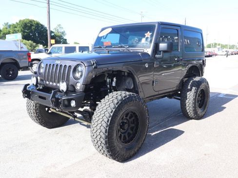 Used 2016 Jeep Wrangler Sport image 5