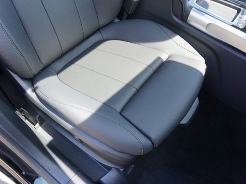 New 2025 Mercedes-Benz GLB 250 4MATIC image 69