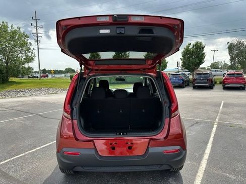 Used 2020 Kia Soul LX FWD image 32