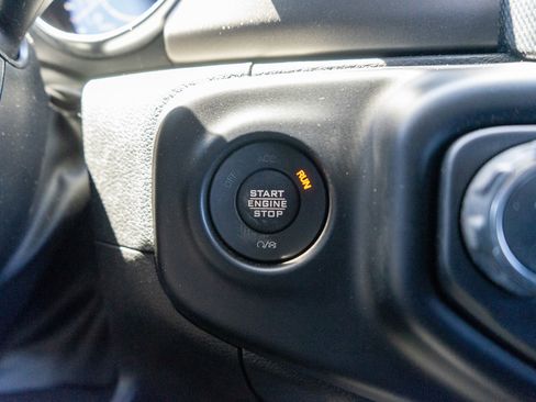 Used 2023 Jeep Wrangler Unlimited Sport AWD/4WD image 21