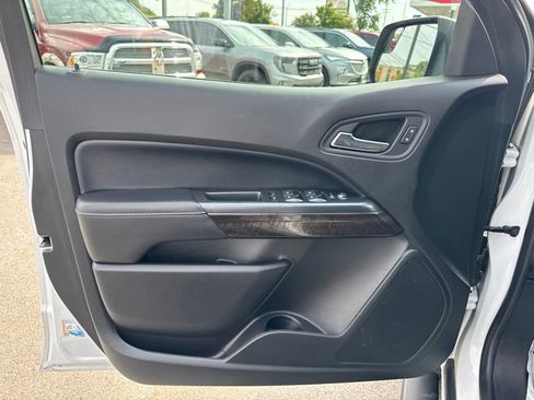 Used 2020 GMC Canyon SLE w/ Driver Alert Package AWD/4WD image 10