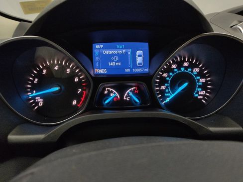 Used 2015 Ford Escape SE FWD image 23