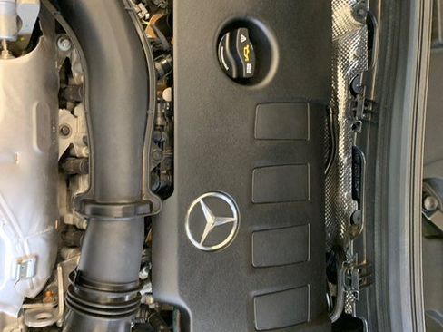 Used 2023 Mercedes-Benz GLA 250 4MATIC w/ AMG Line Exterior image 71