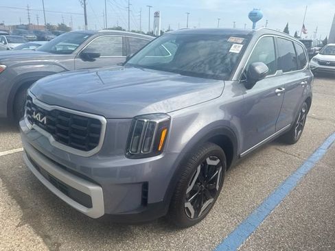 Used 2023 Kia Telluride S w/ S Sunroof Package AWD/4WD image 9