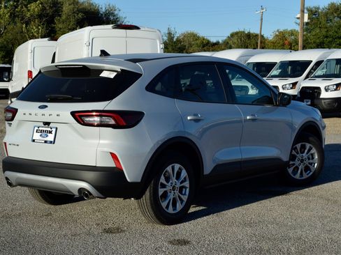 New 2026 Ford Escape Active image 6