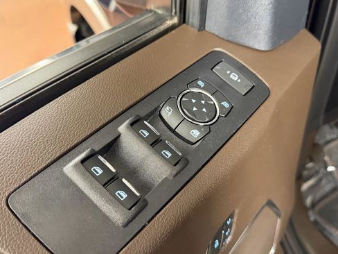 Used 2022 Ford F250 King Ranch AWD/4WD image 18