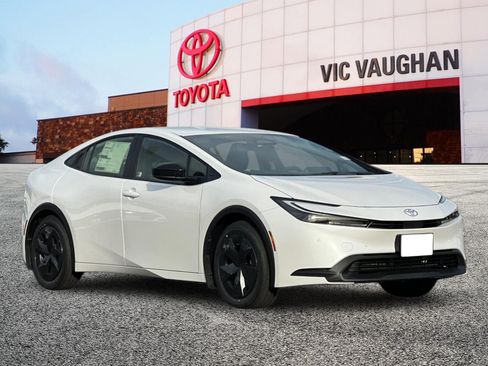New 2026 Toyota Prius LE FWD image 28