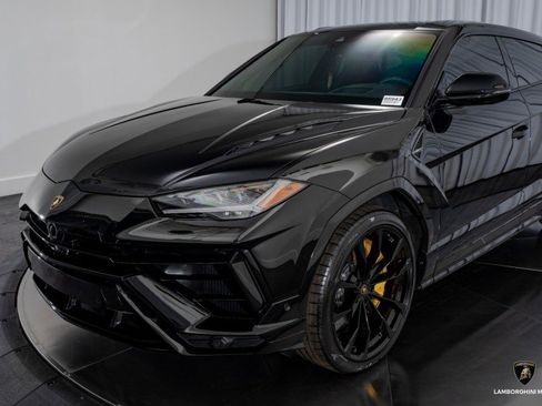 Used 2024 Lamborghini Urus S image 10